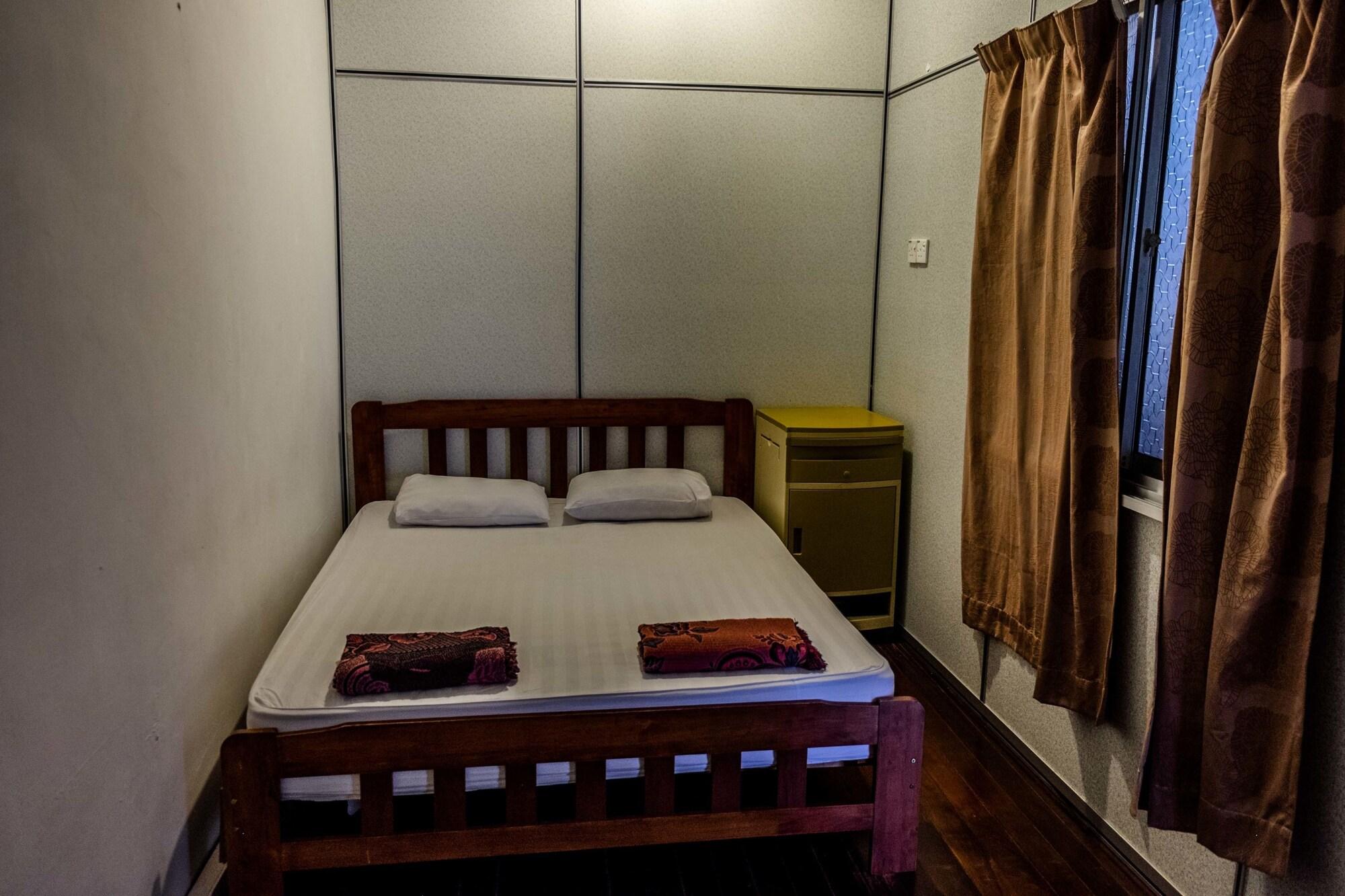 Discovery Youth Hostel Malacca Екстер'єр фото