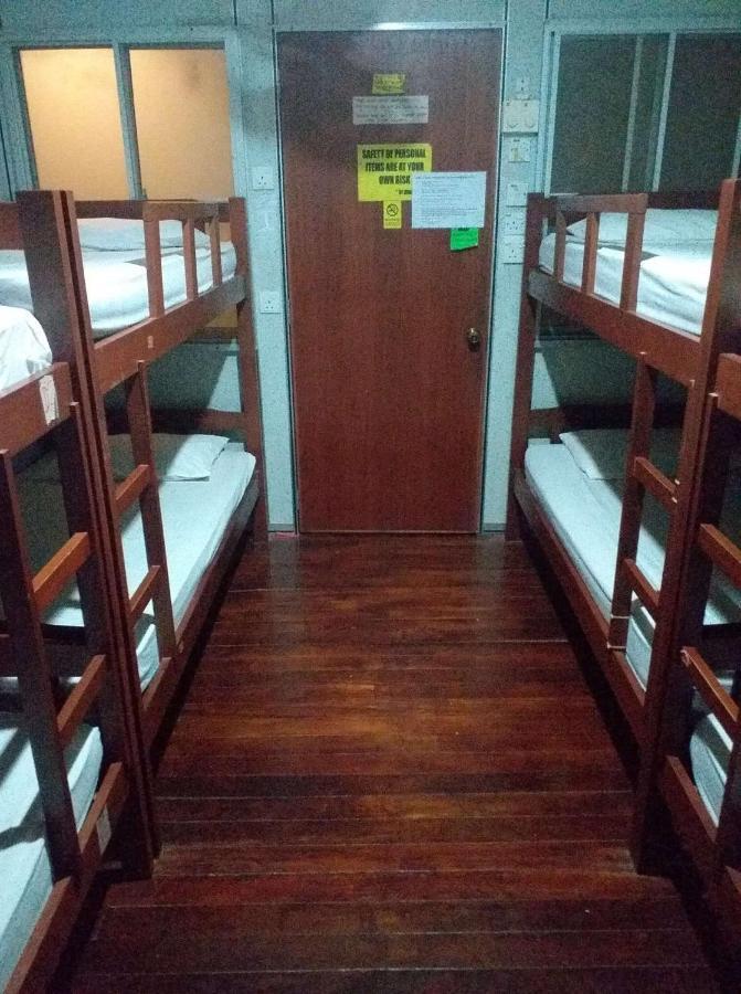 Discovery Youth Hostel Malacca Екстер'єр фото