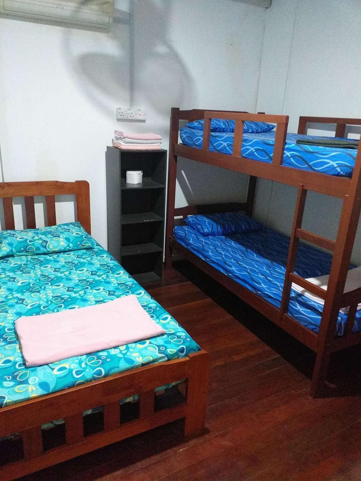 Discovery Youth Hostel Malacca Екстер'єр фото