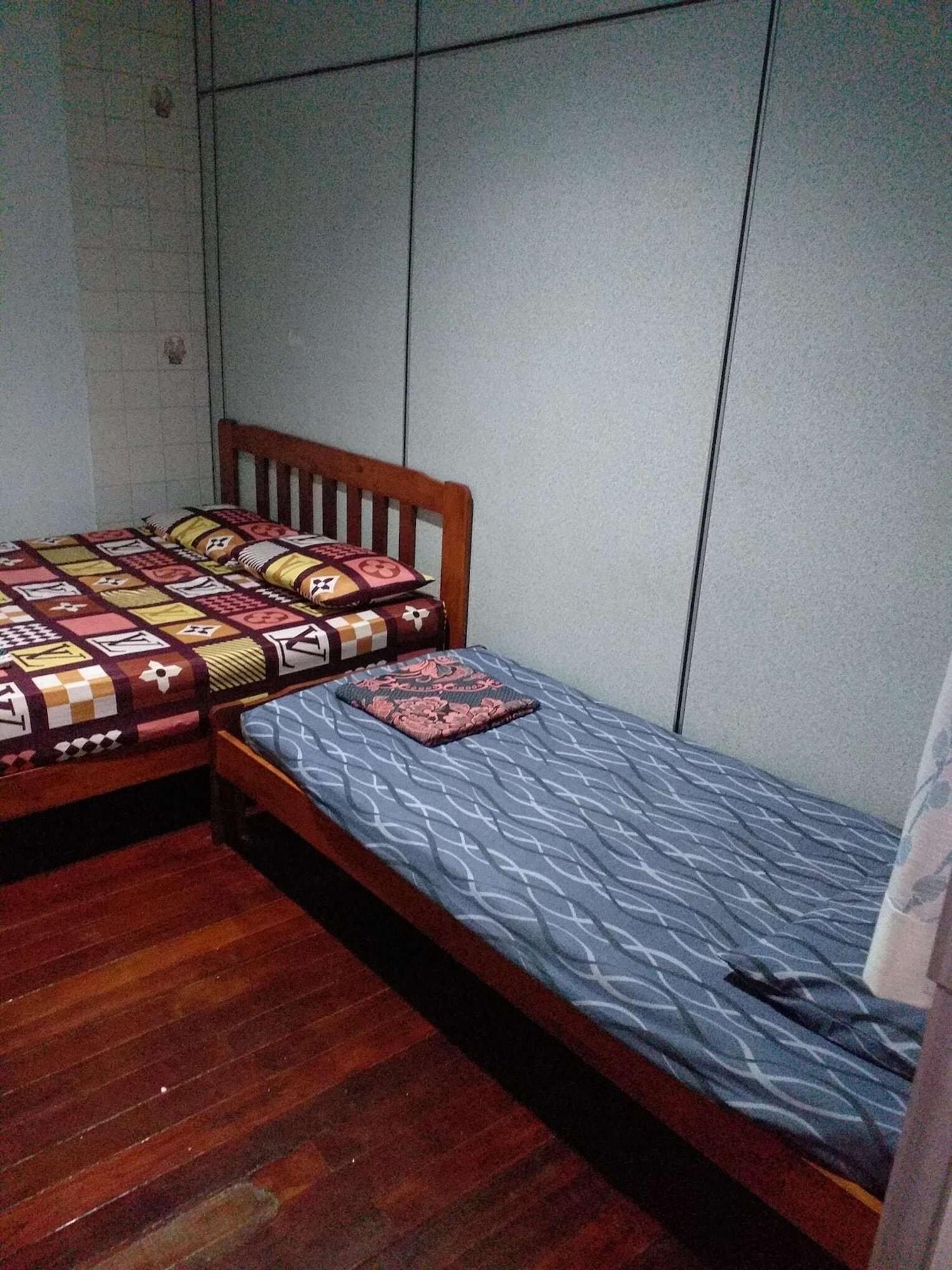 Discovery Youth Hostel Malacca Екстер'єр фото