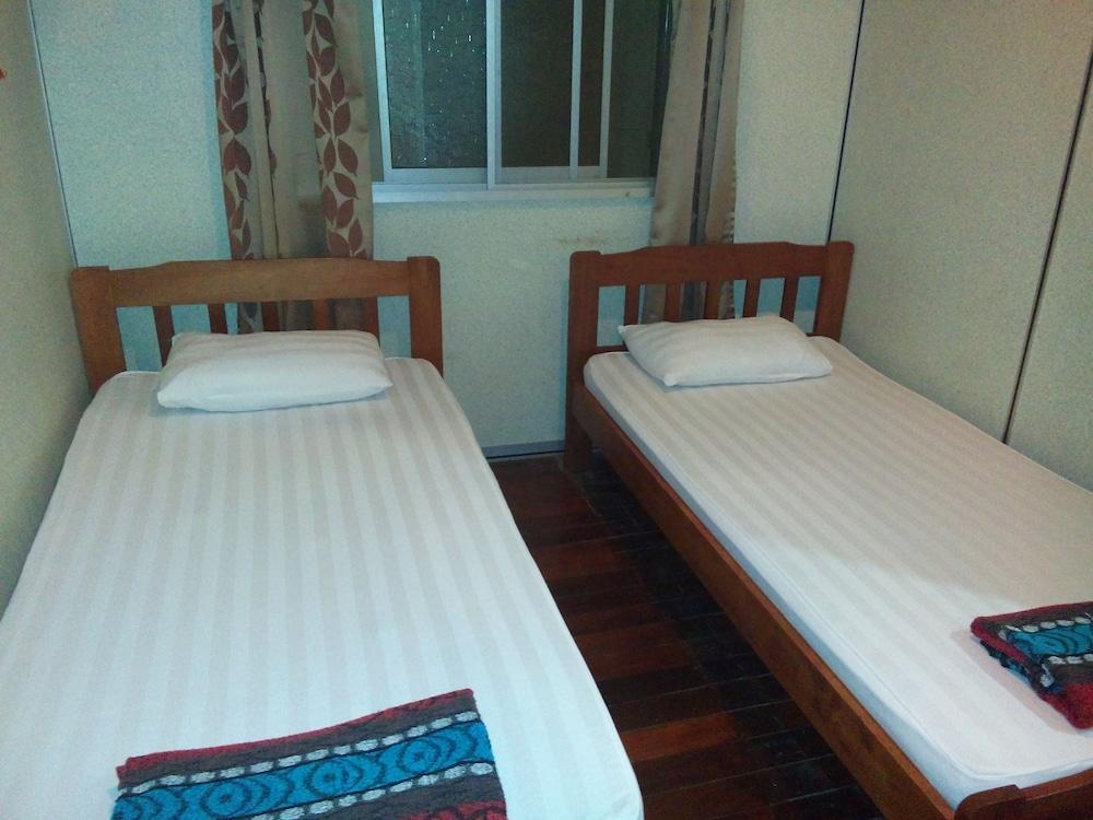 Discovery Youth Hostel Malacca Екстер'єр фото