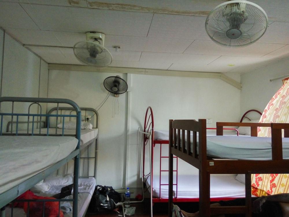 Discovery Youth Hostel Malacca Екстер'єр фото